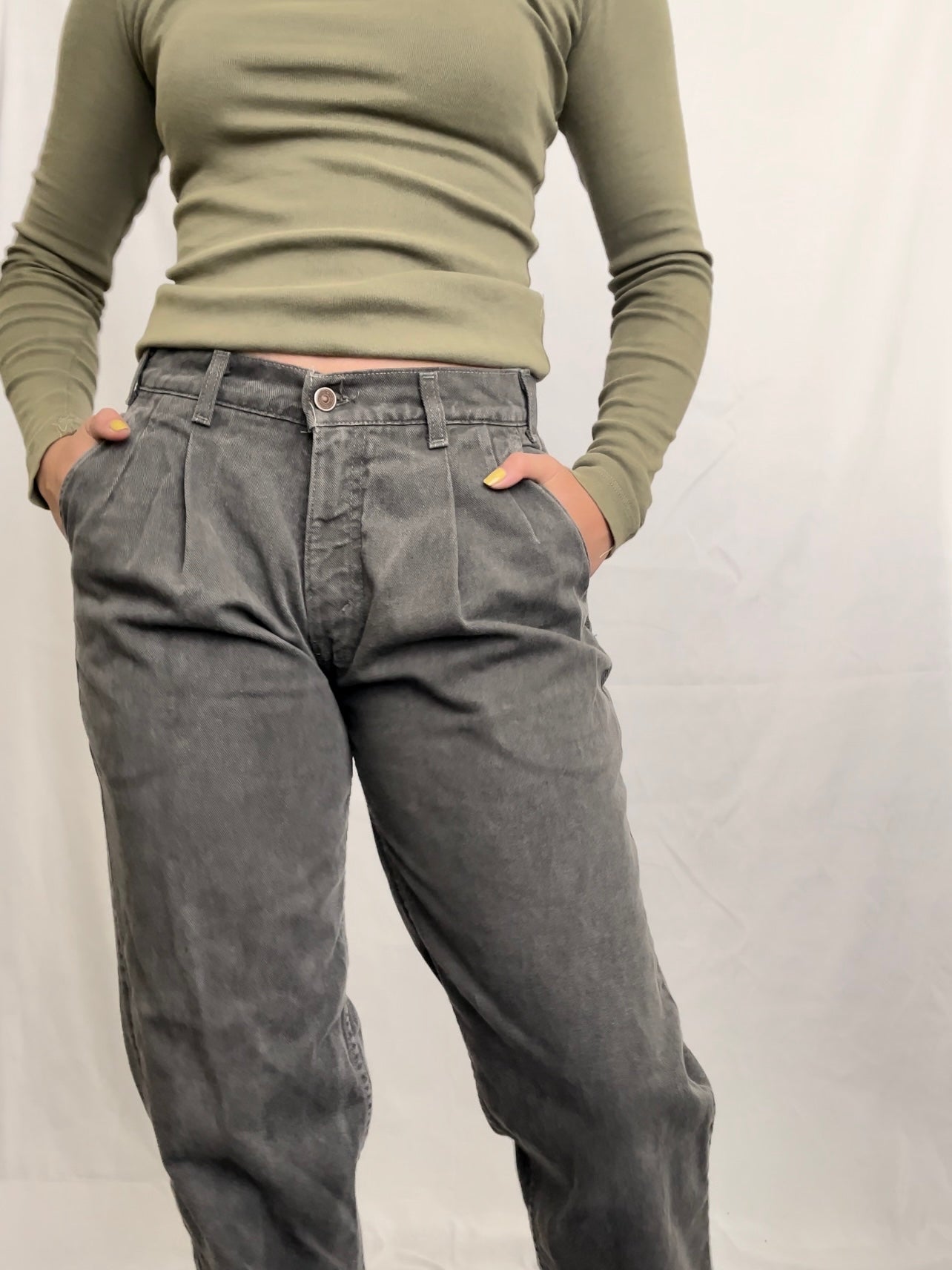 Grey Levi’s (28”)