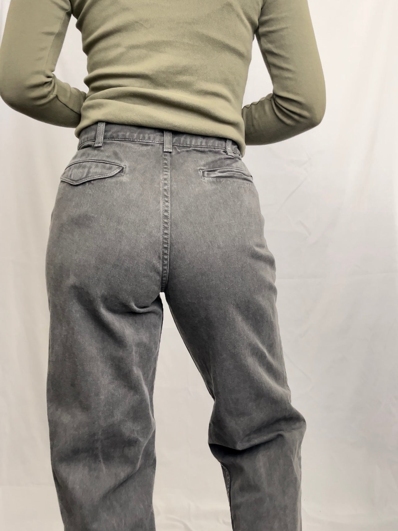 Grey Levi’s (28”)