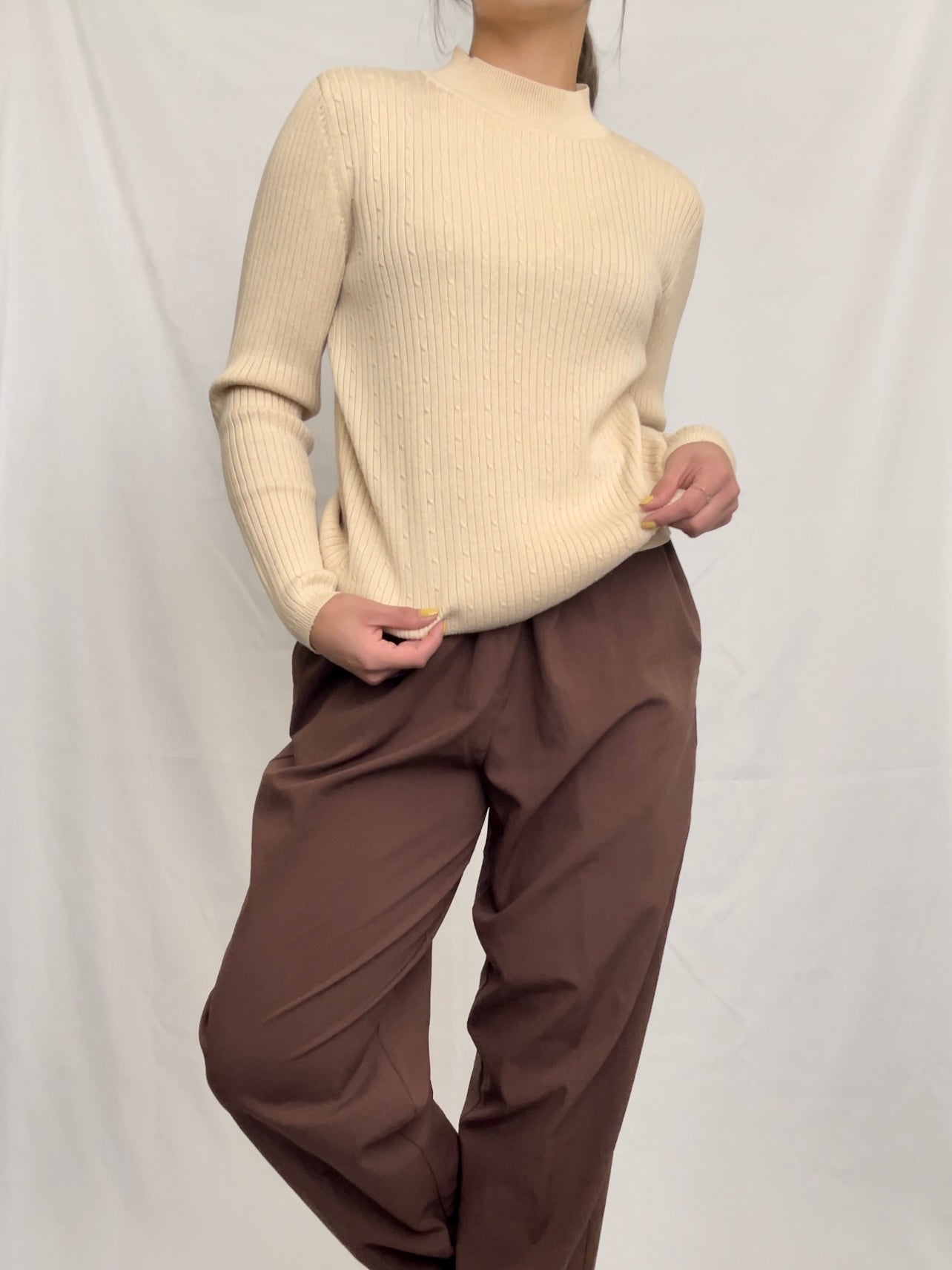 Beige Mockneck (M)