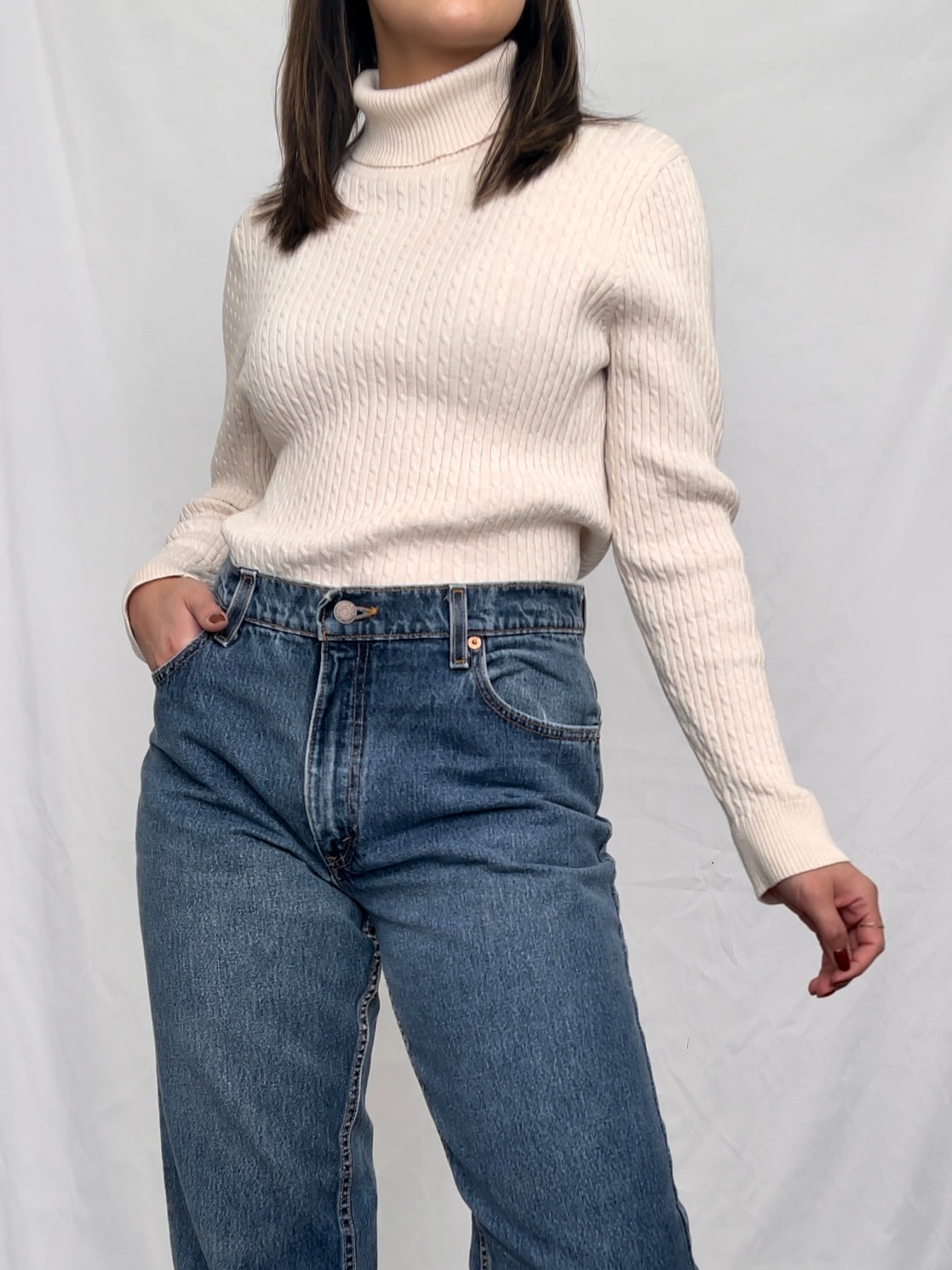 Cream Turtleneck (M/L)