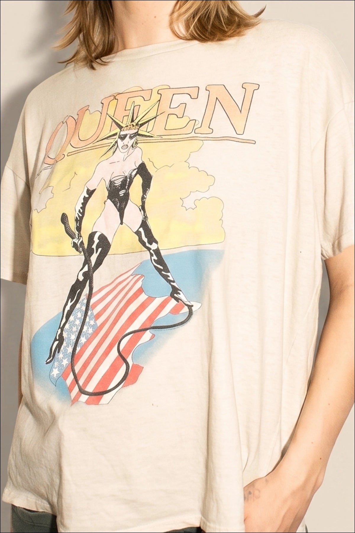 Queen Mistress Tee