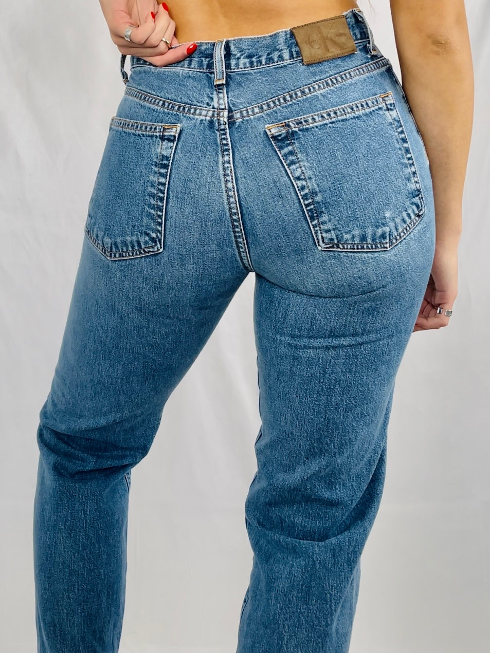 CK Button Fly Mom Jeans (26x30)