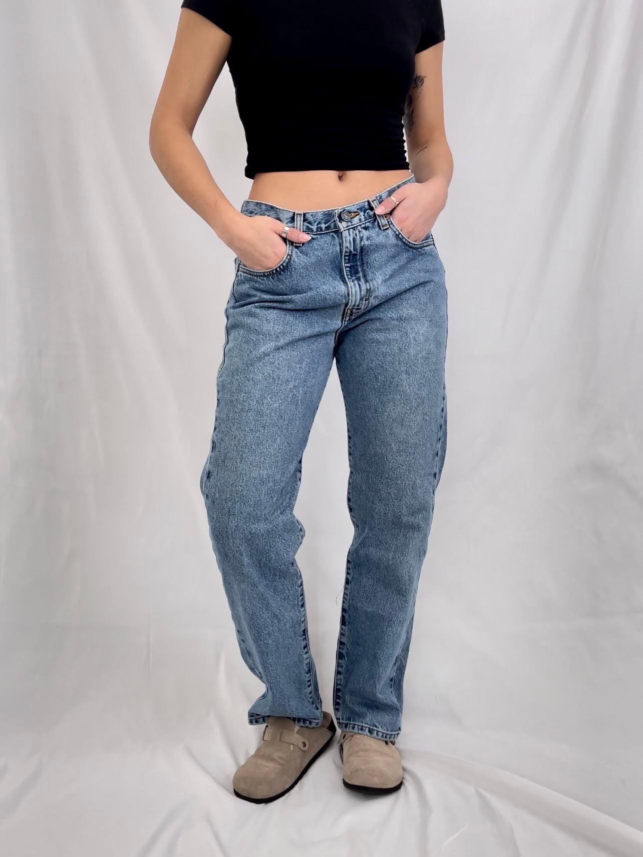 90s Calvin Mid-Rise Baggy Straights (32x30”)